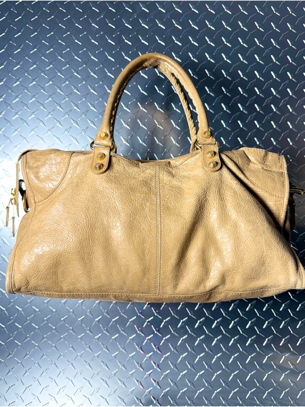 Balenciaga Classic Moto Medium City Bag in Beige GHW - Picture 2 of 11